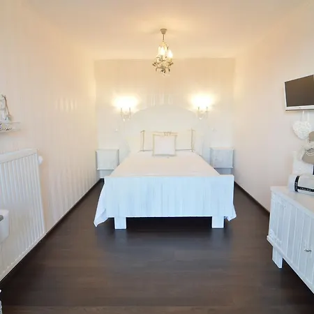 Modern In With Terrace Ghent